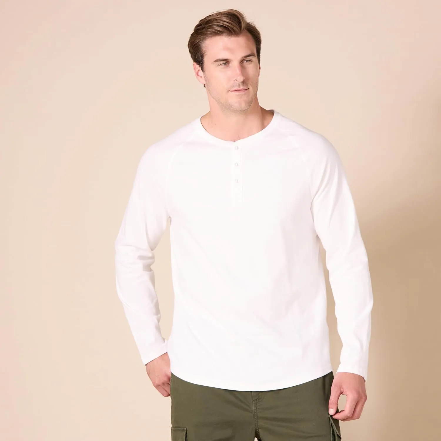 Amazon Essentials Men's Slim-Fit Long-Sleeve Henley Shirt