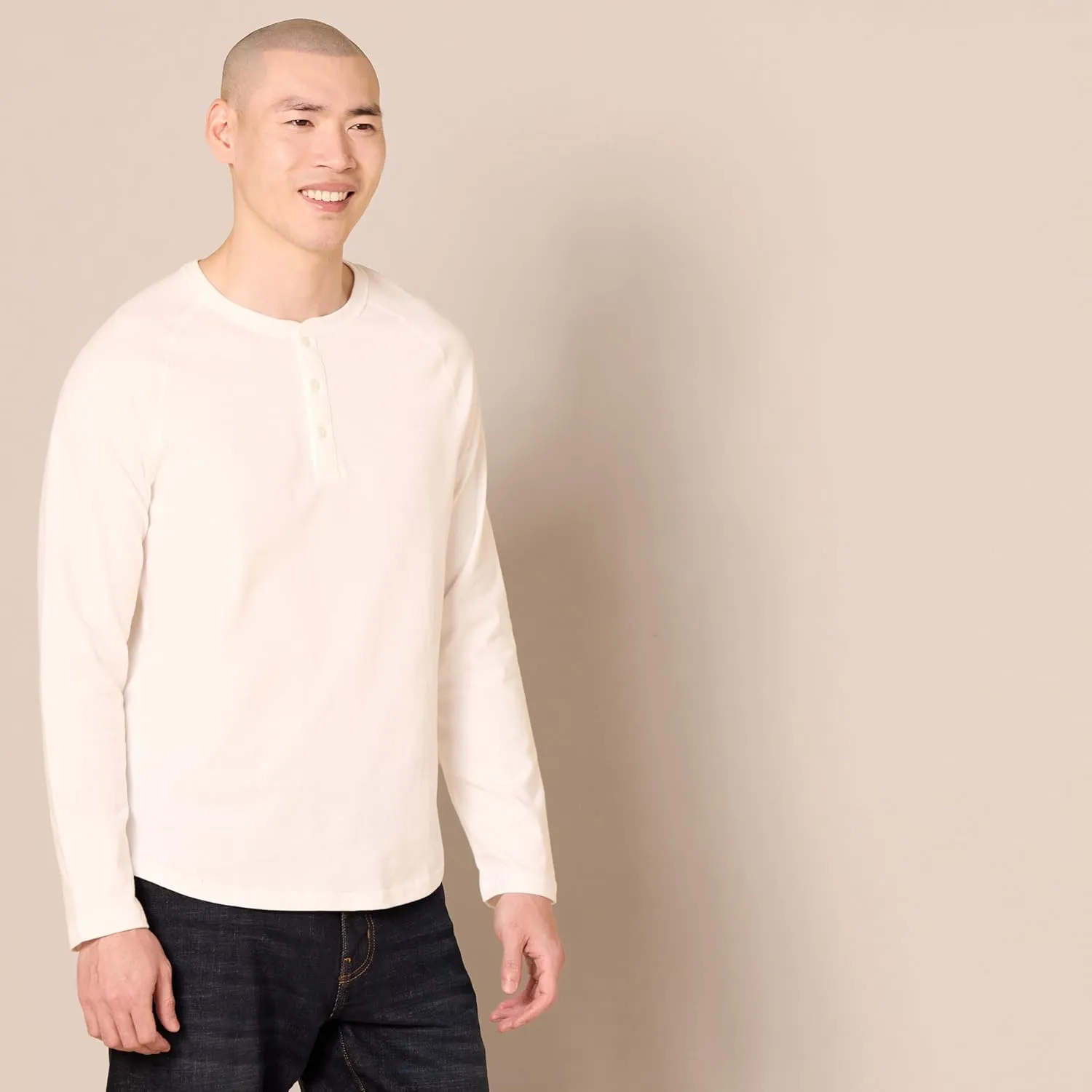 Amazon Essentials Men's Slim-Fit Long-Sleeve Henley Shirt