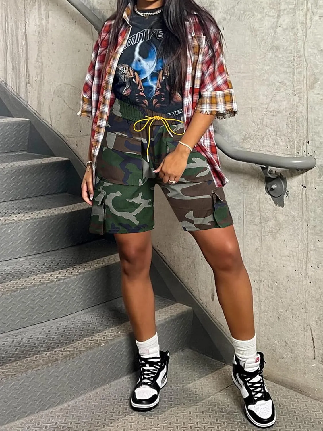 Famnbro Women Camo Shorts Slim Fit Camouflage Cargo Shorts Casual Army Fatigue Shorts with Pockets