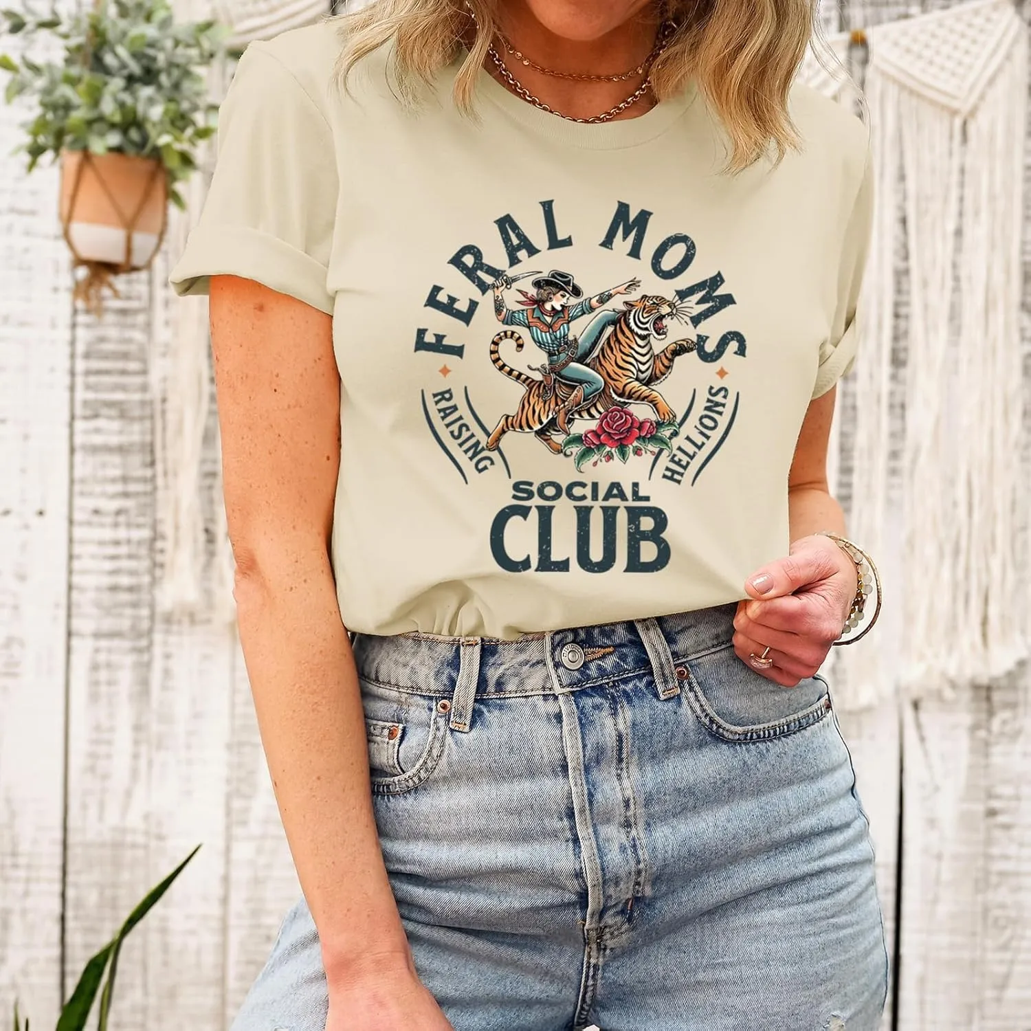 Mama Shirts for Women Cool Feral Moms Social Club T-Shirt Vintage Western Graphic Shirt Funny Mothers Day Tee Tops
