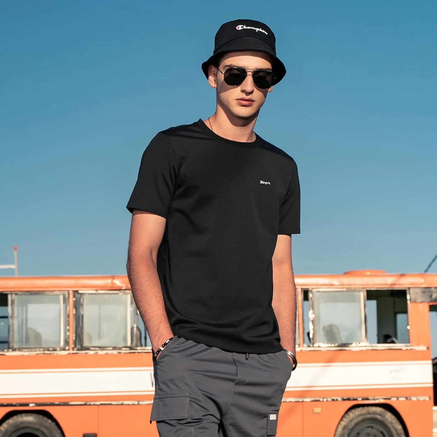 Men's Ice Silk T-Shirt,Quick Drying Breathable Top, Ice Silk Smooth Sports Shirt