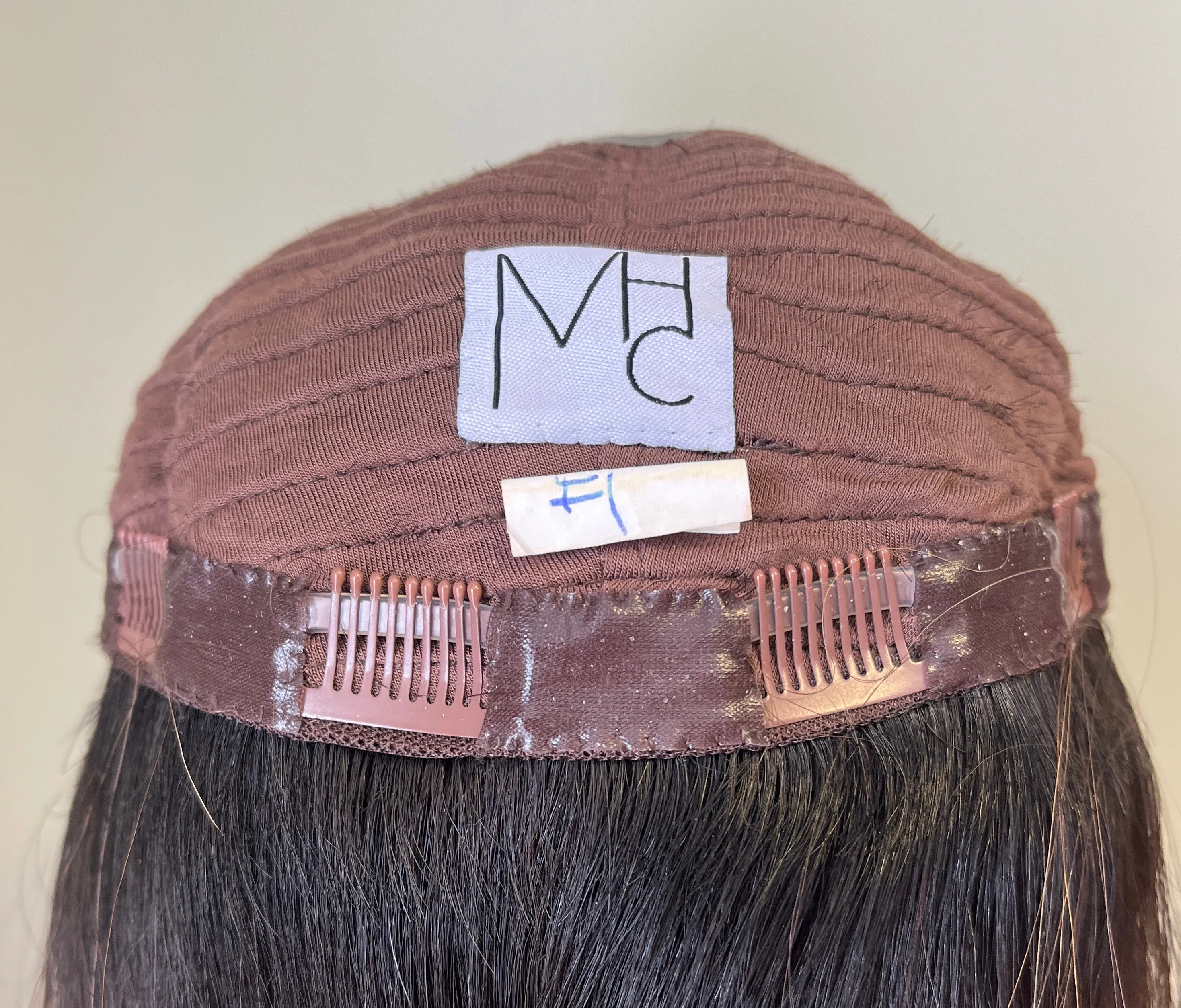 Preloved, Madison Wigs, Fara topper | Human hair | Brown with dark root | 9x9" base | 20" length