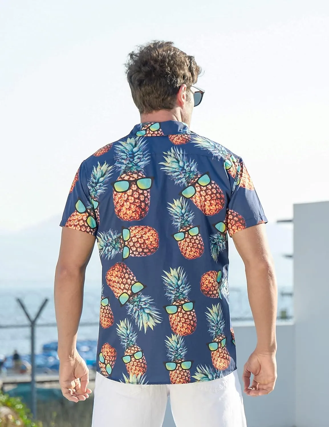 RAISEVERN Mens Hawaiian Shirt Casual Button Down Short Sleeve Tropical Beach Dress Shirt for Summer Holiday
