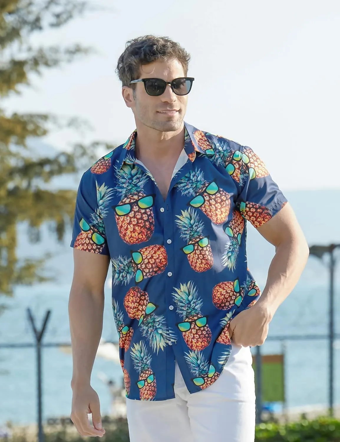 RAISEVERN Mens Hawaiian Shirt Casual Button Down Short Sleeve Tropical Beach Dress Shirt for Summer Holiday