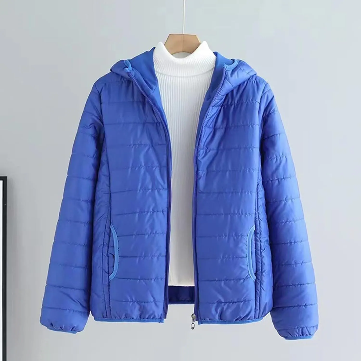 Womens Temperament Thicken Winter Puffer Coats Hooded Pocket Zipper Daily Outdoor Down Coat Casual Warm Fitted Overcoat